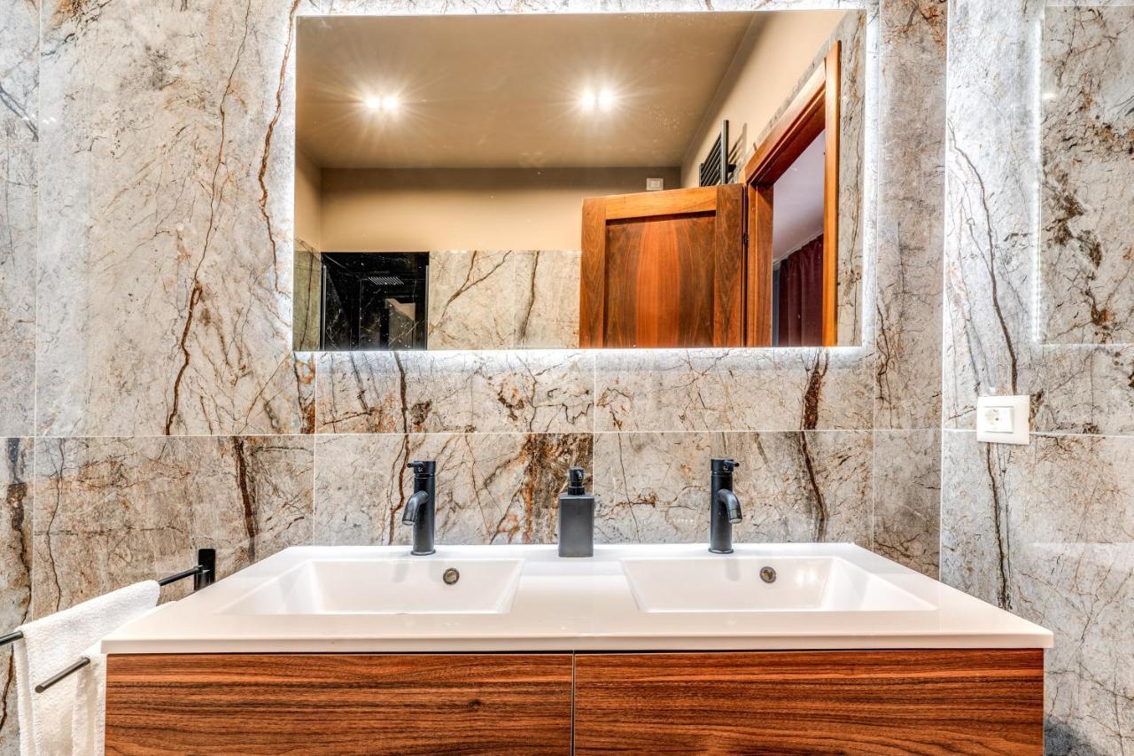 Downtown Srl - Cinque Terre Dream Apartment ลาสเปเซีย ภายนอก รูปภาพ